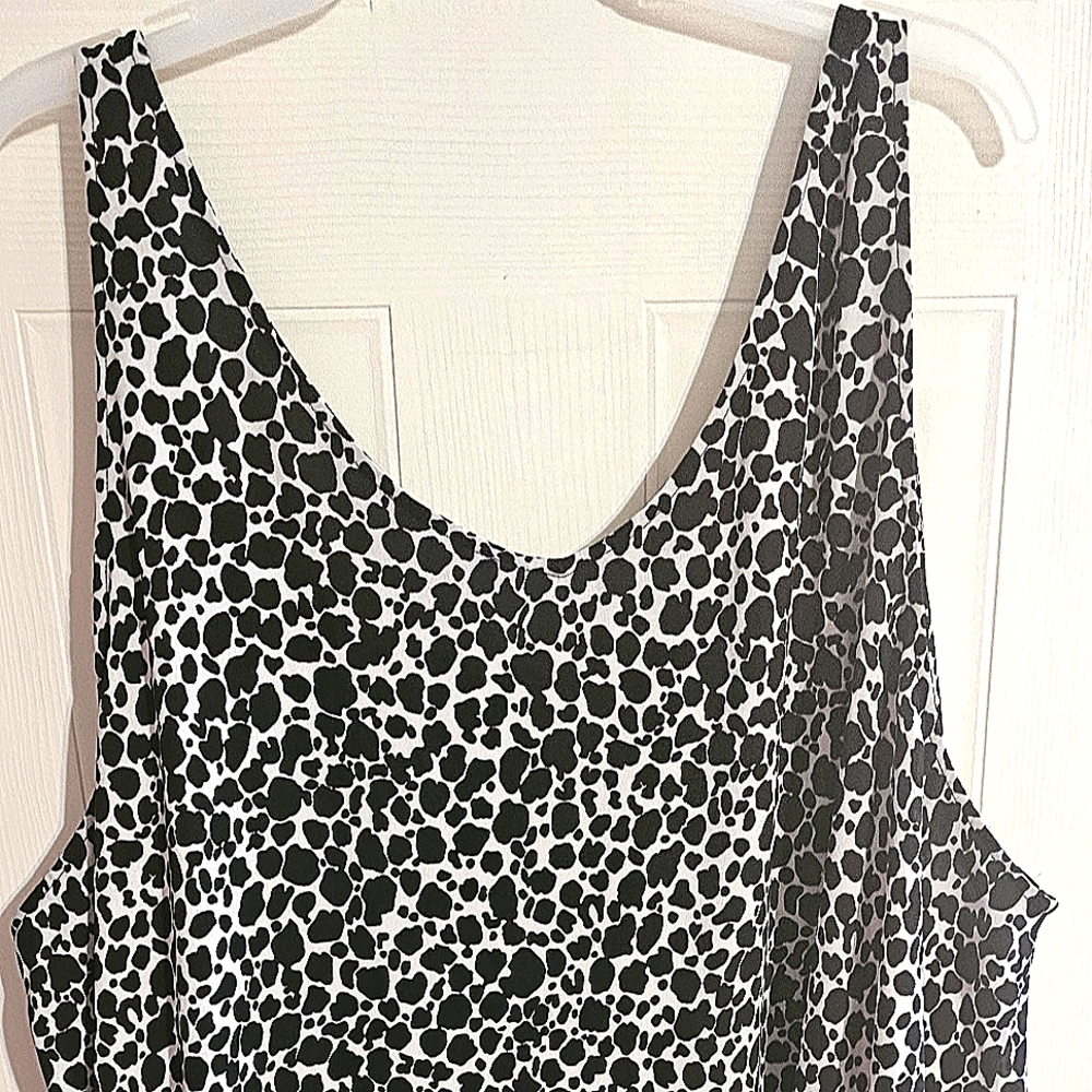 Beautiful rank top 3x Lined 100% polyester awesome condition swing blouse